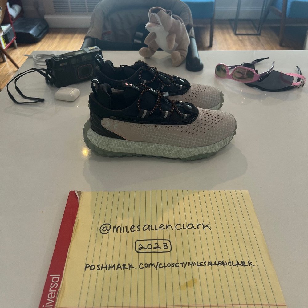 Under Armour Unisex UA HOVR Summit Fat Tire Delta Sz 8M & 7.5M US